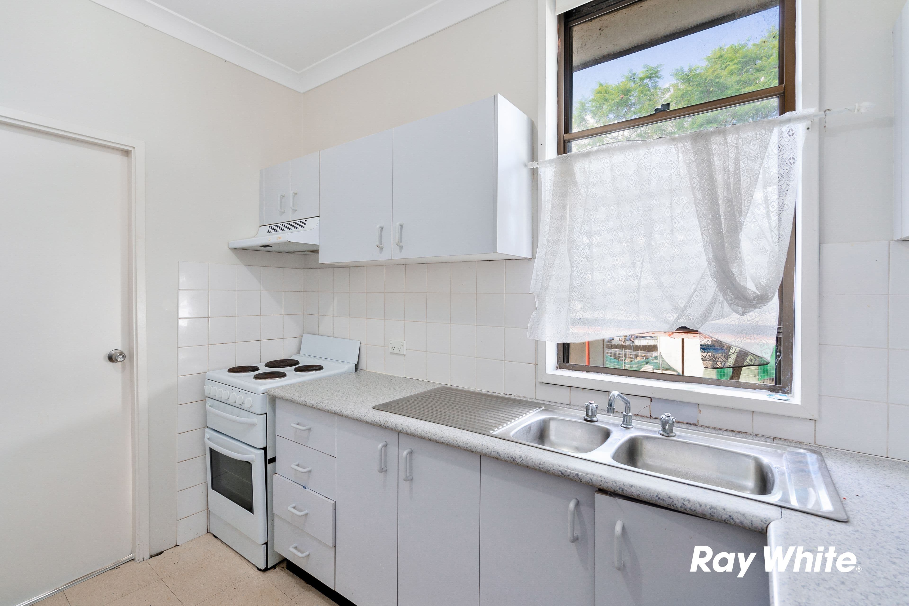 15 Noakes Parade, Lalor Park NSW 2147, Lalor Park - Thumbnail 3