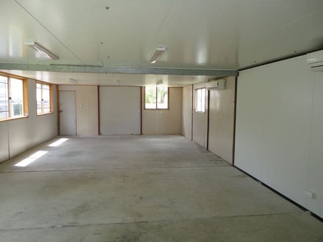 6 Endeavour Road, Riverview QLD 4303, Riverview - Thumbnail 3