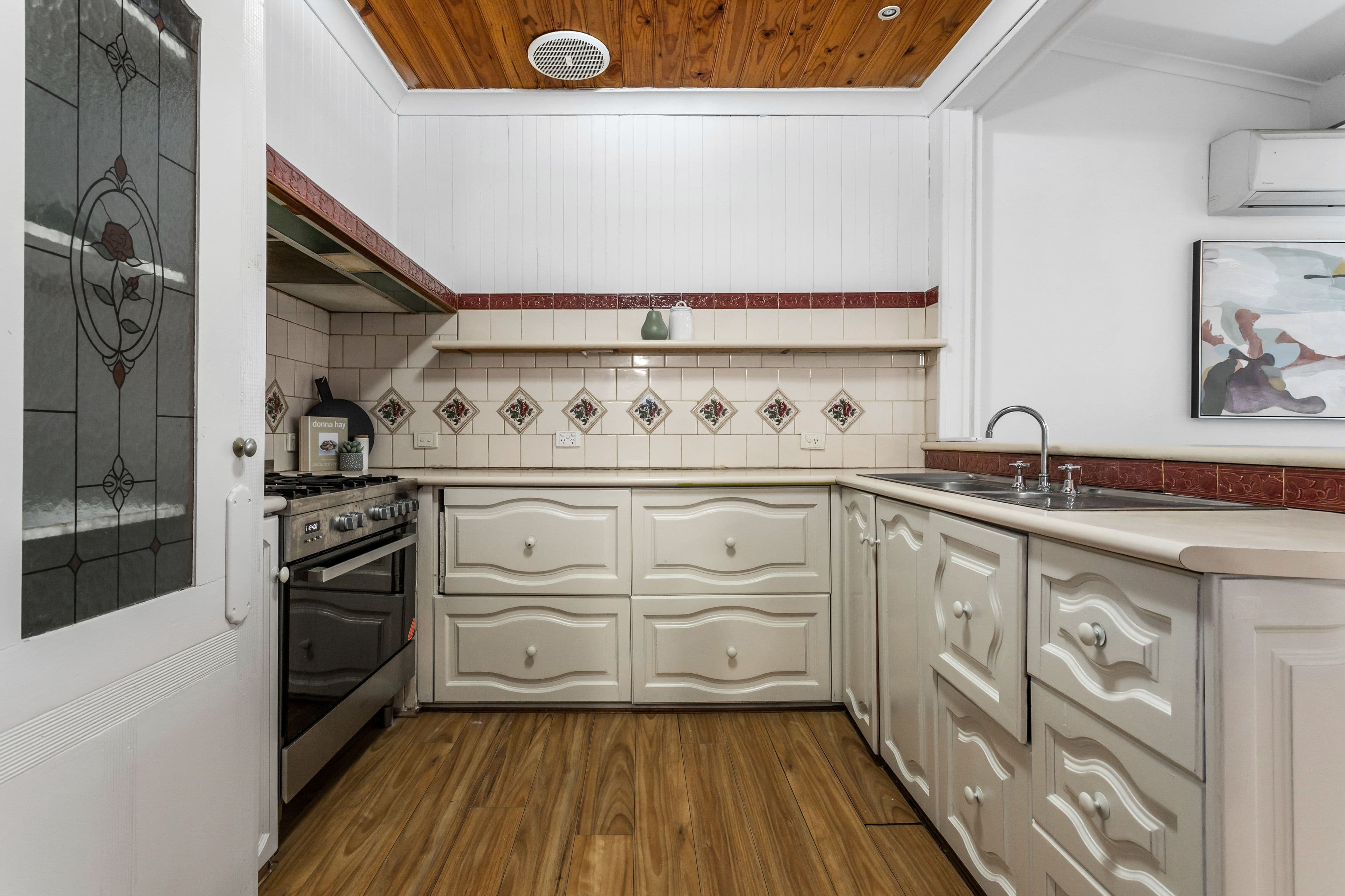 14 LIVERPOOL Road, Kilsyth VIC 3137, Kilsyth - Thumbnail 2