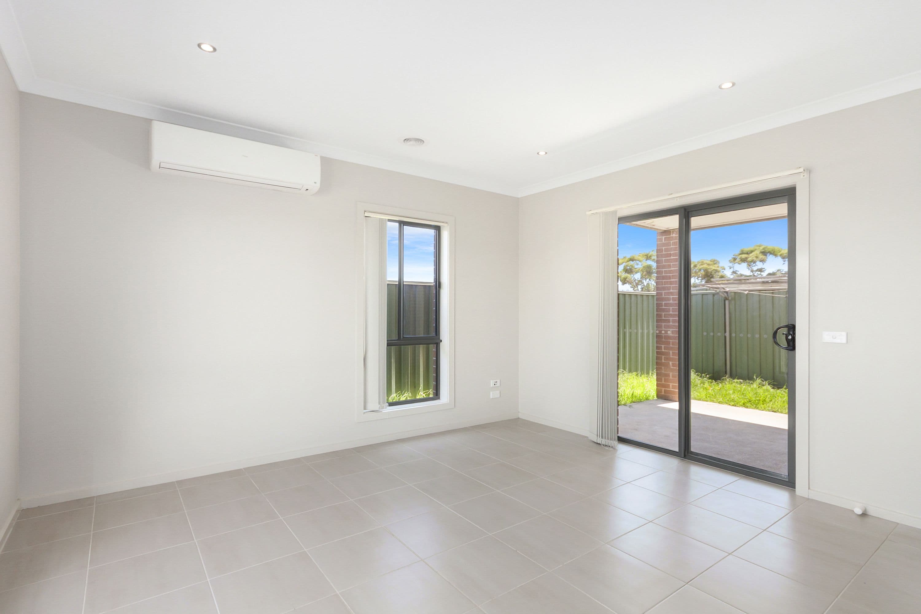 180 Henry Road, Pakenham VIC 3810, Pakenham - Thumbnail 4