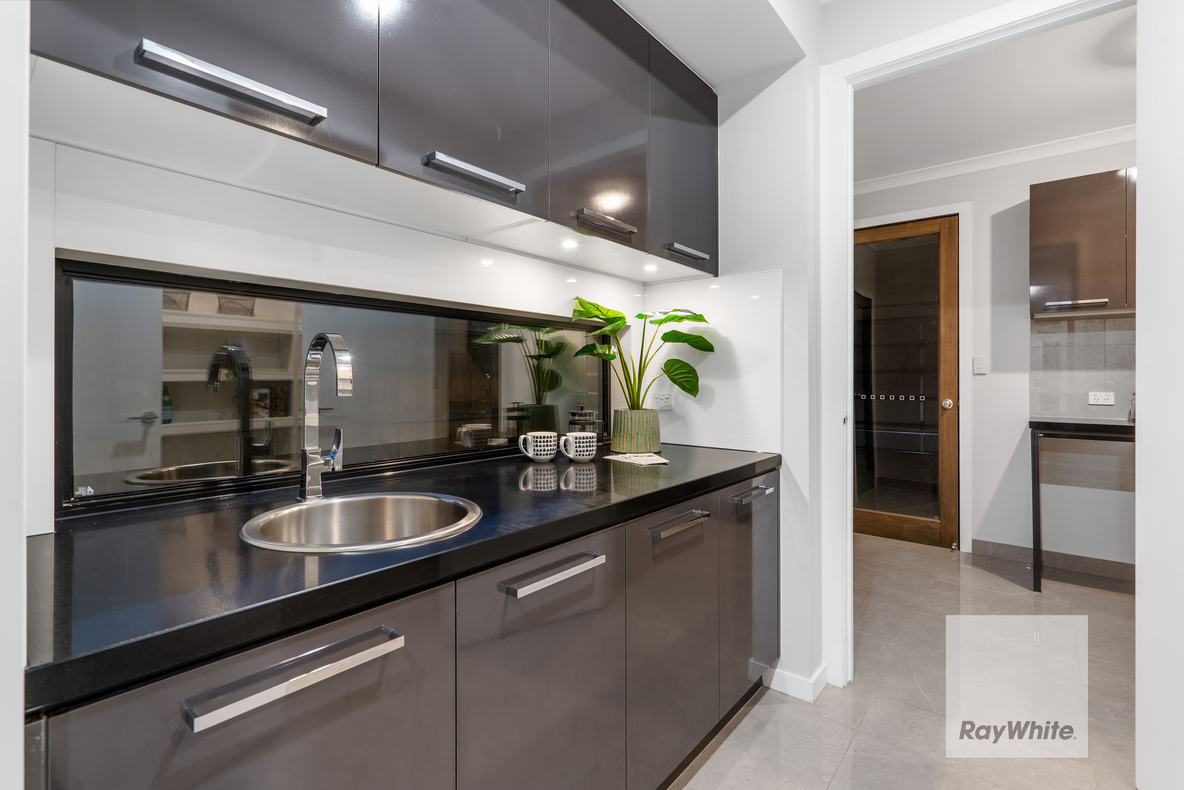 9 Carnation Drive, Rockbank VIC 3335, Rockbank - Thumbnail 4