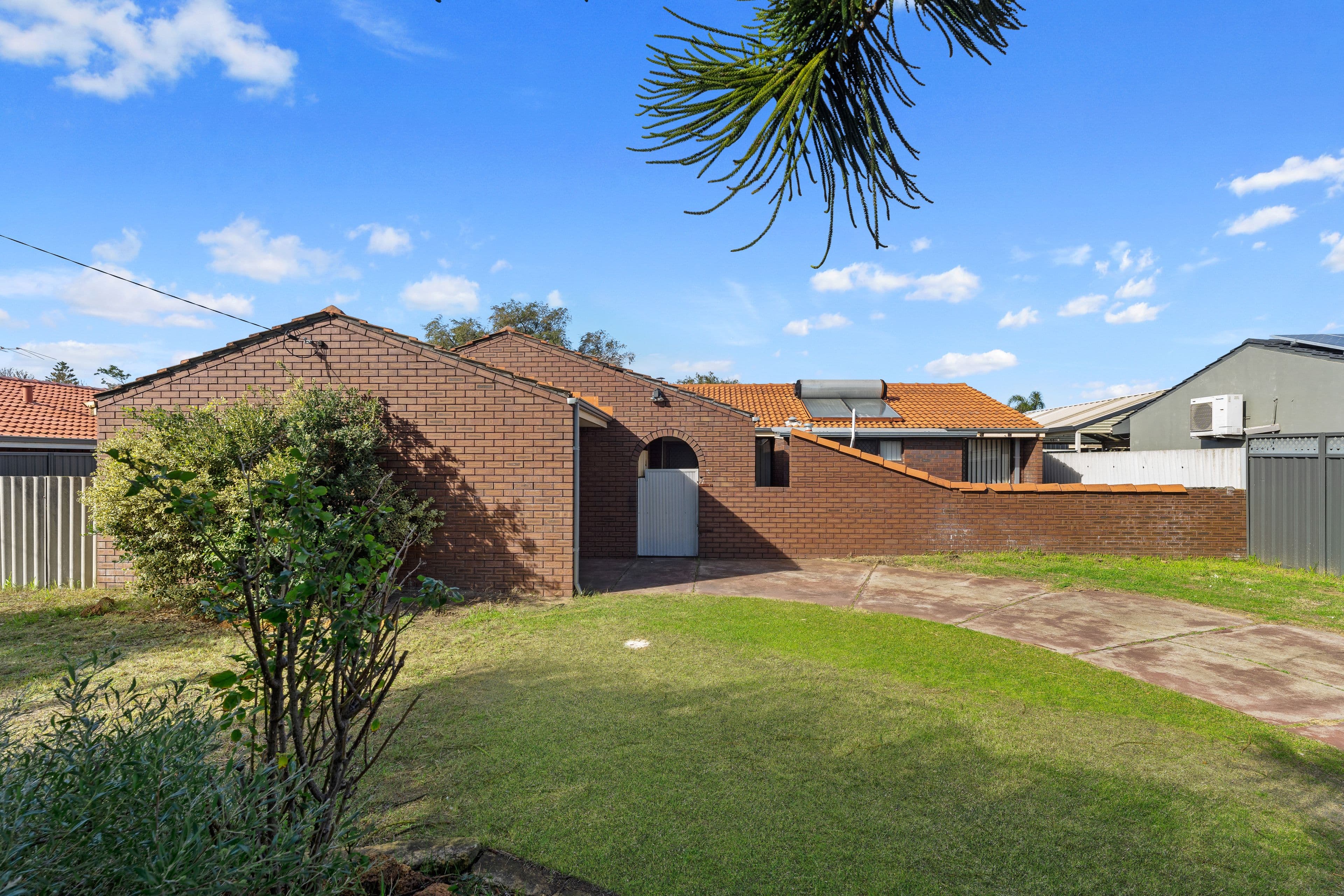 36 Cambridge Crescent, Cooloongup WA 6168, Cooloongup - Thumbnail 2