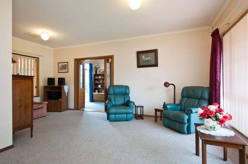2 Folkestone Road, SOUTH BRIGHTON SA 5048, South Brighton - Thumbnail 2