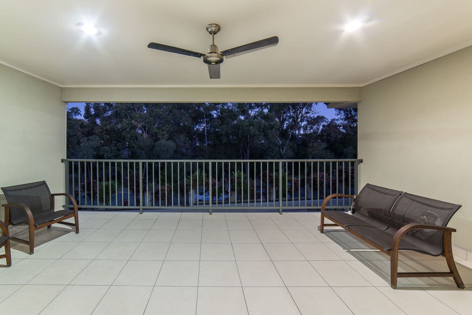 20 Livingstone Street, Upper Coomera QLD 4209, Upper Coomera - Thumbnail 2
