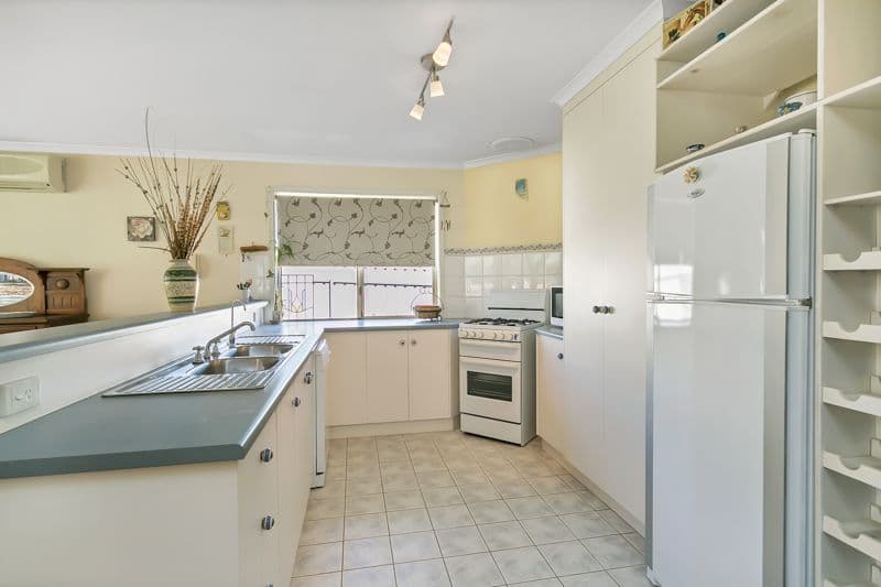23 Augusta Drive, Seaford Rise SA 5169, Seaford Rise - Thumbnail 8