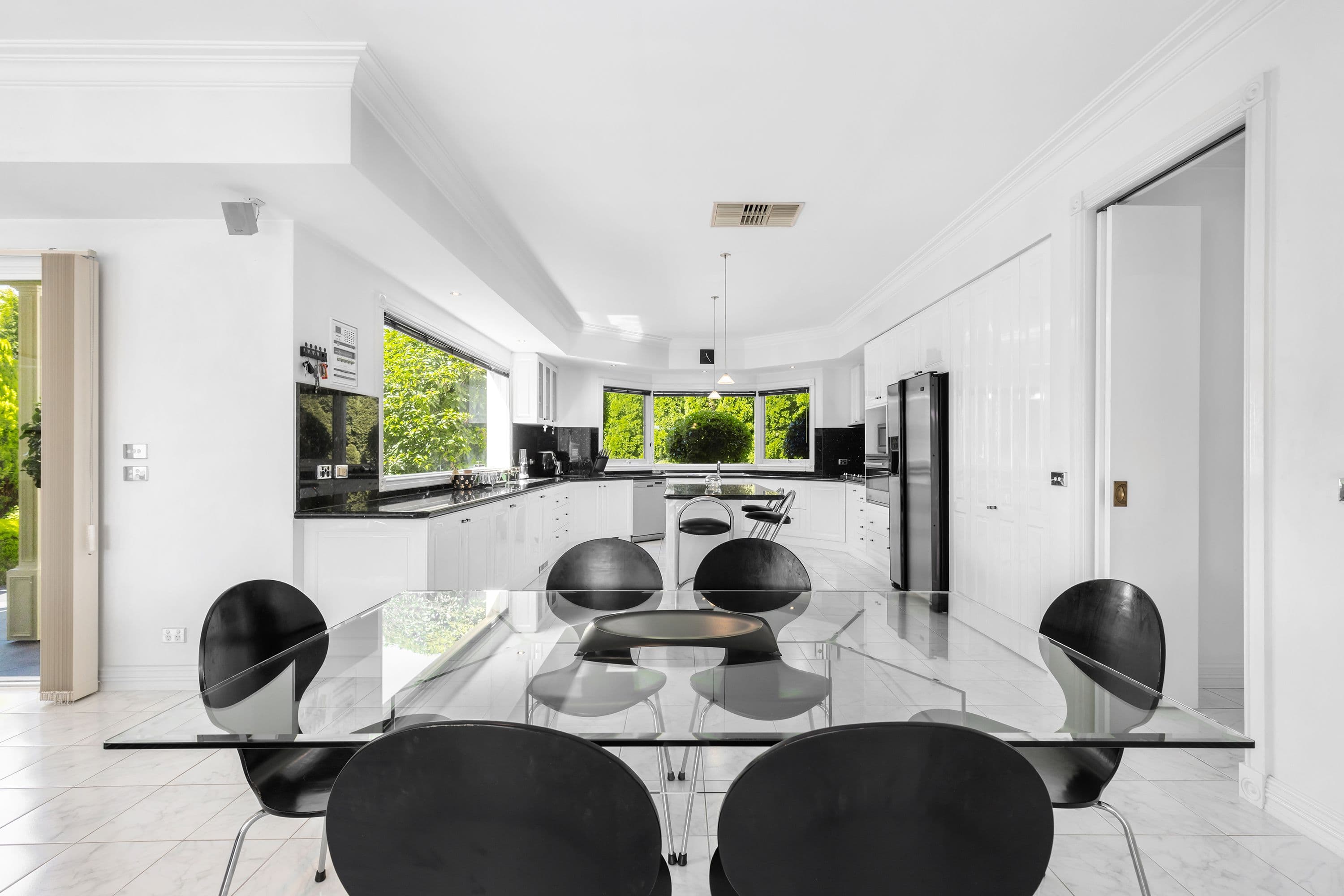 15 Johns Grove, Doncaster East VIC 3109, Doncaster East - Thumbnail 5