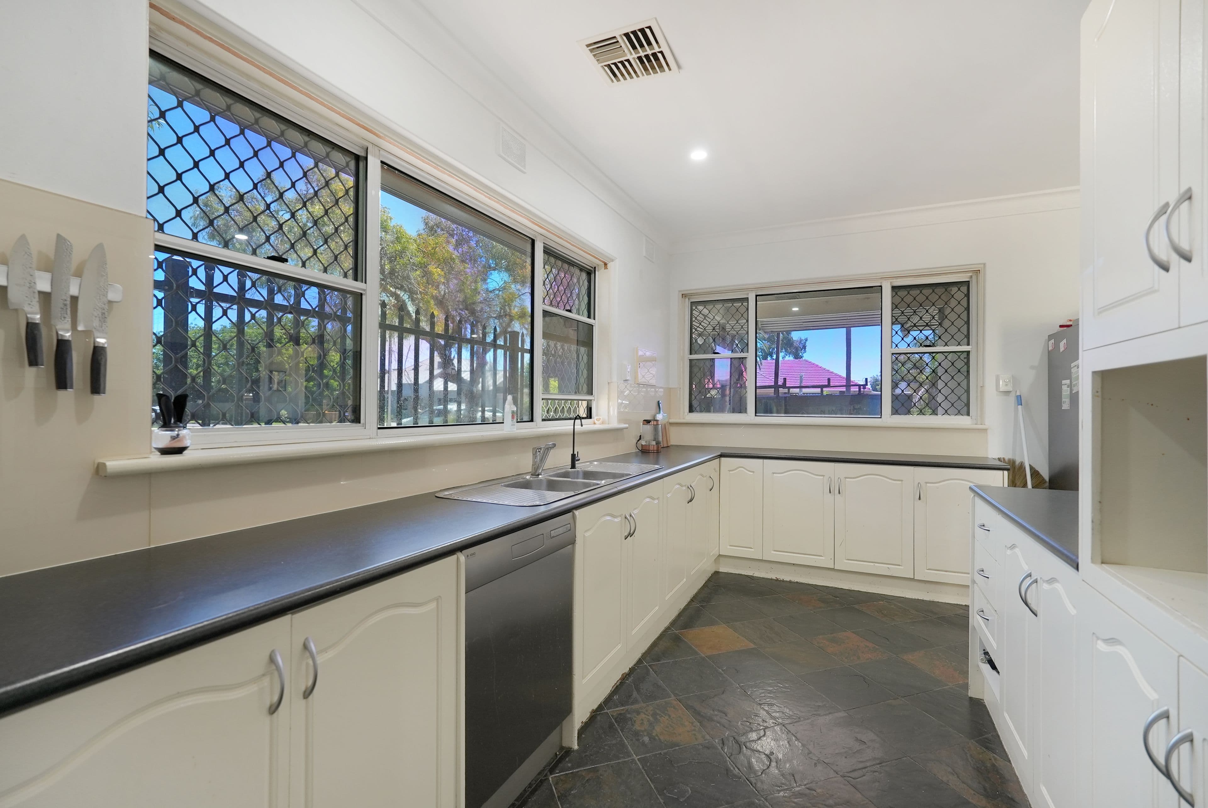 5A Scarlet Drive, Doveton VIC 3177, Doveton - Thumbnail 7