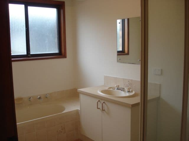 6 Gosford Court, Rochedale South, QLD, 4123, Rochedale South - Thumbnail 5