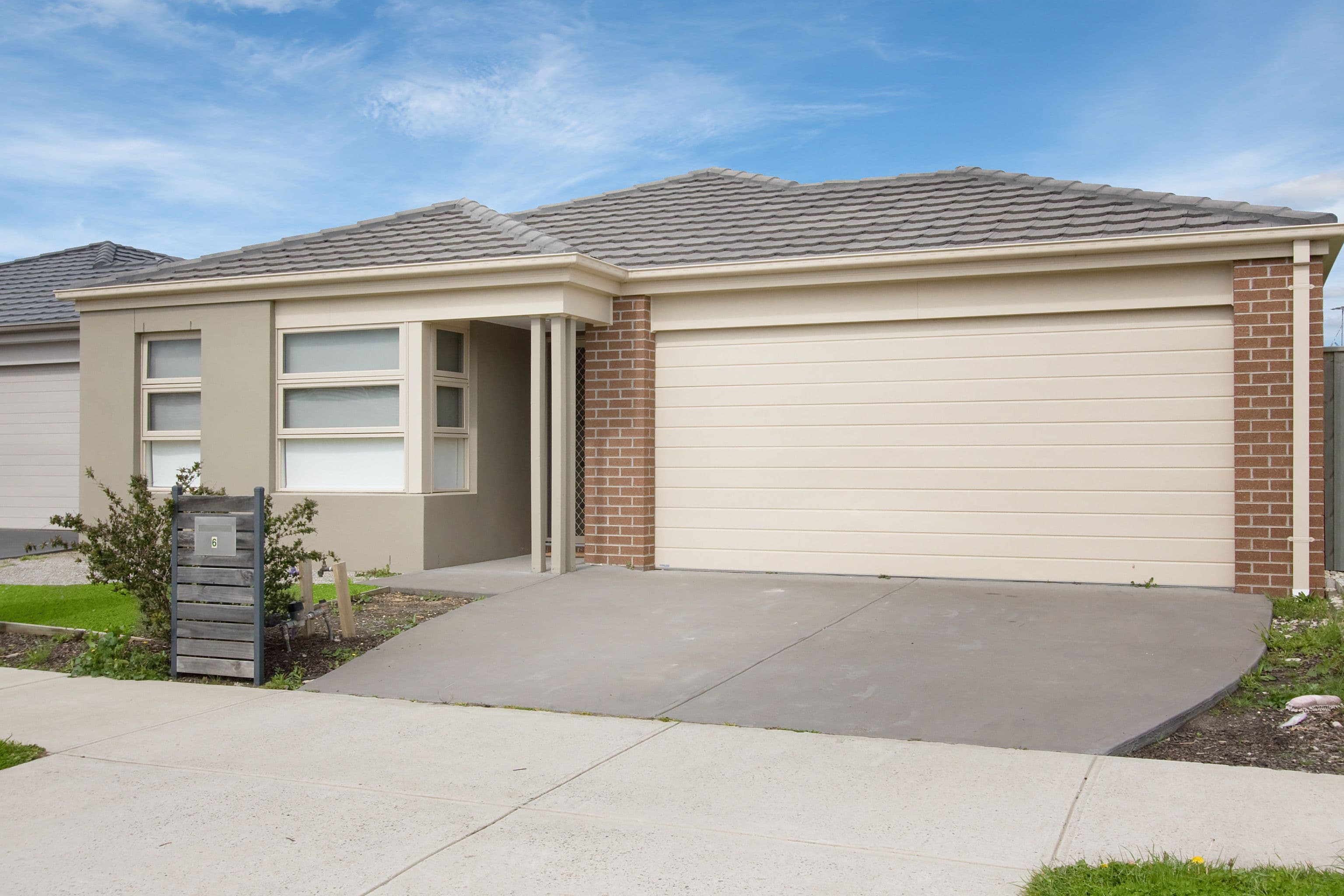 6 Markbeech Crescent, Officer VIC 3809, Officer - Thumbnail 2