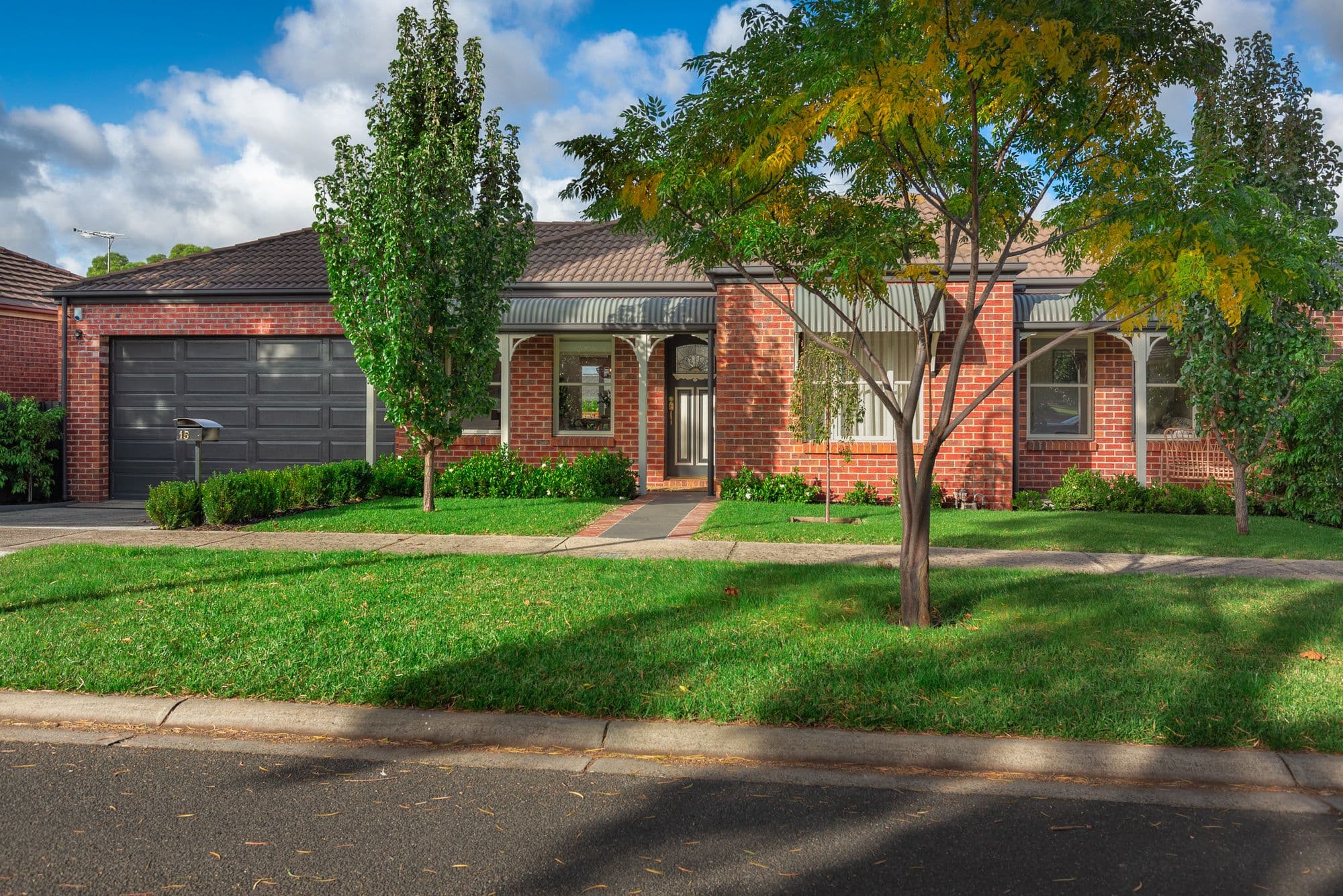 15 Allardice Parade, Berwick VIC 3806, Berwick - Thumbnail 2