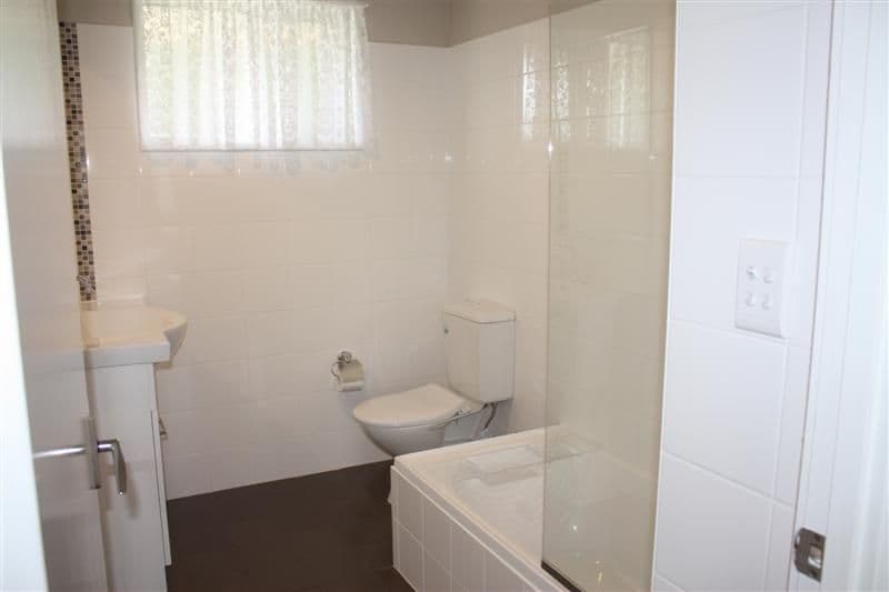 12 Sardon Street, CENTENARY HEIGHTS QLD 4350, Centenary Heights - Thumbnail 7
