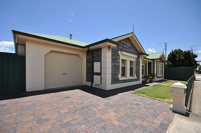 19 McComb Crescent, Bayswater, VIC, 3153, Bayswater - Thumbnail 3