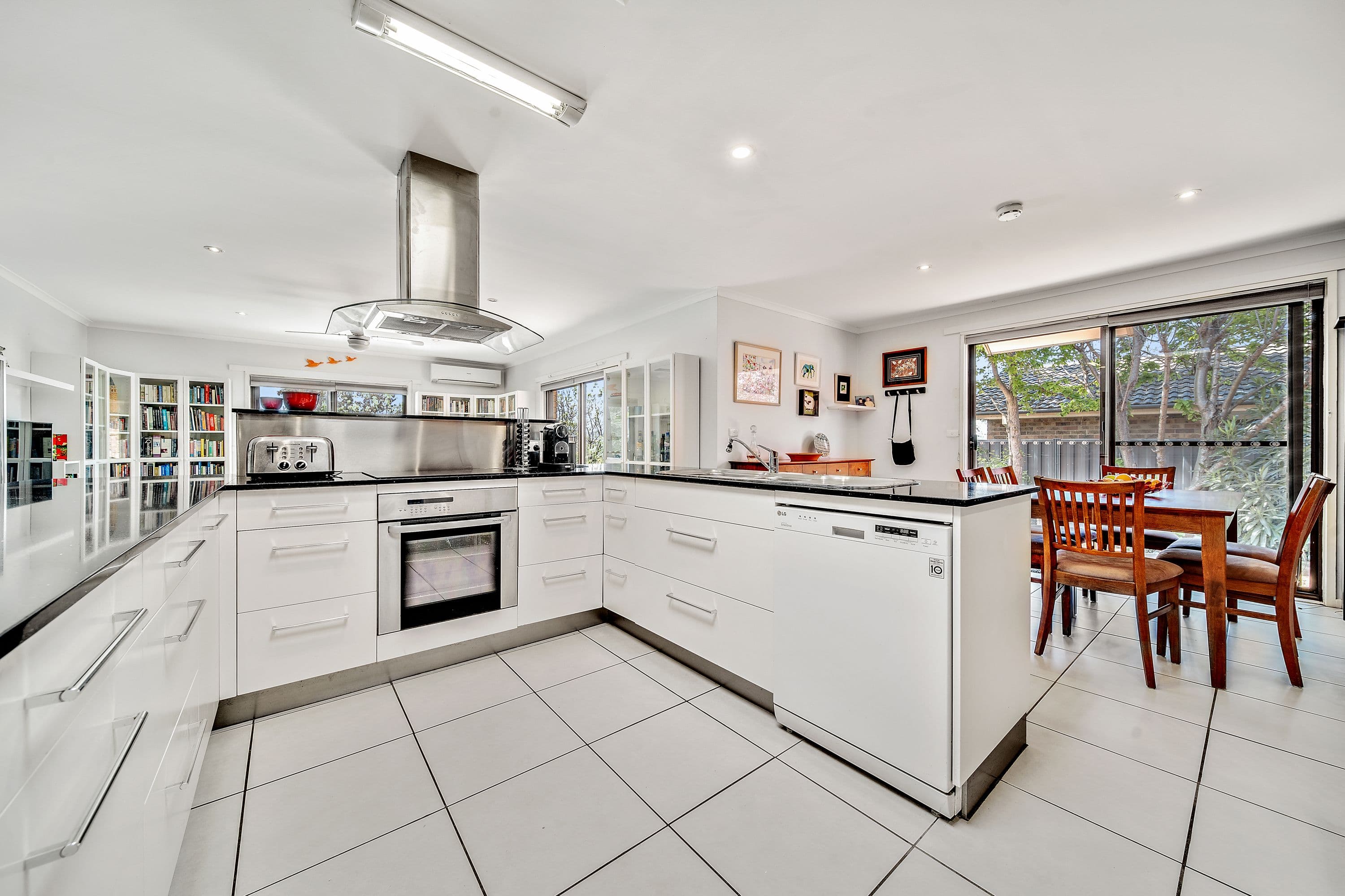 73 Outtrim Avenue, Calwell ACT 2905, Calwell - Thumbnail 7