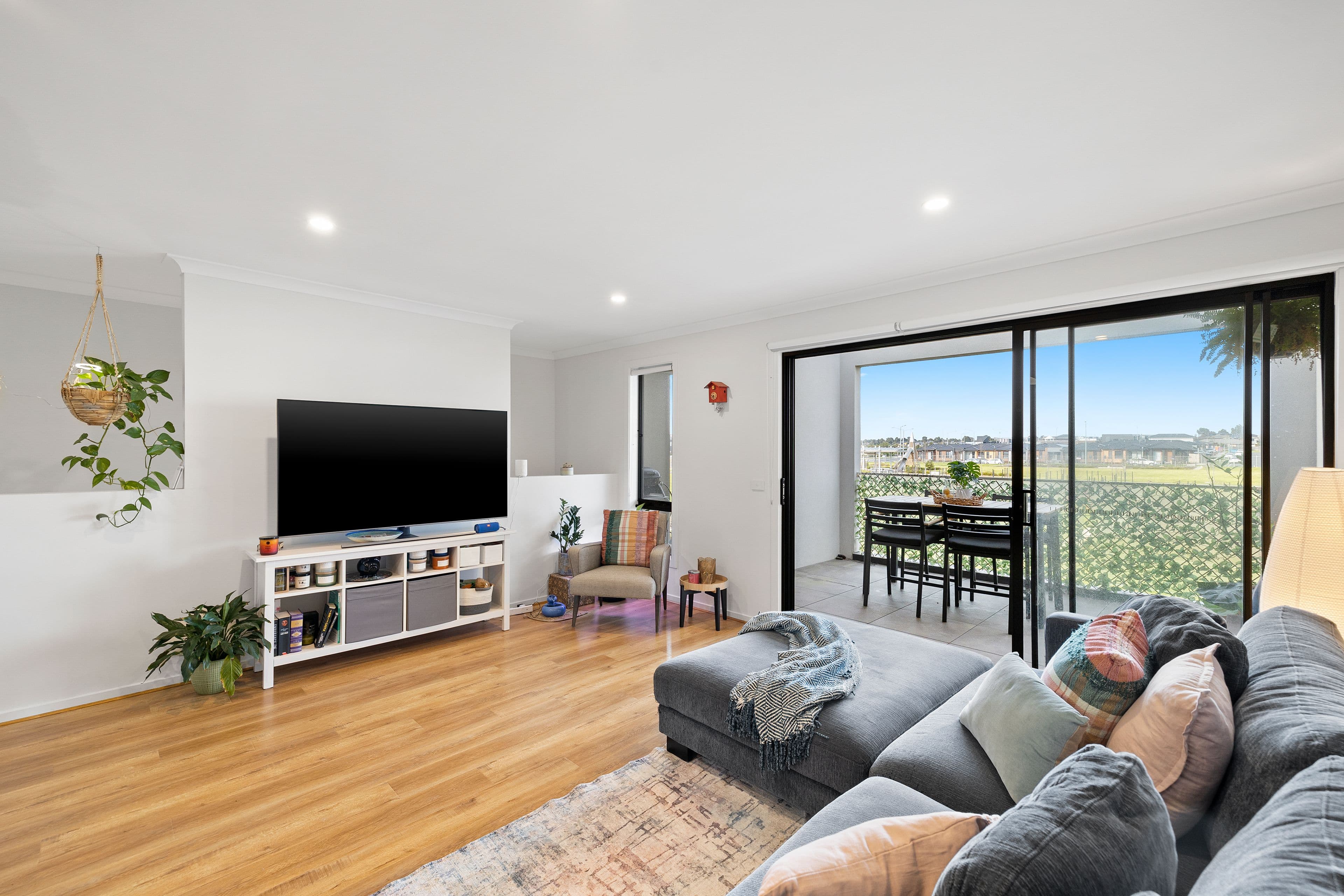 7 Mahara Walk, Cranbourne West VIC 3977, Cranbourne West - Thumbnail 3
