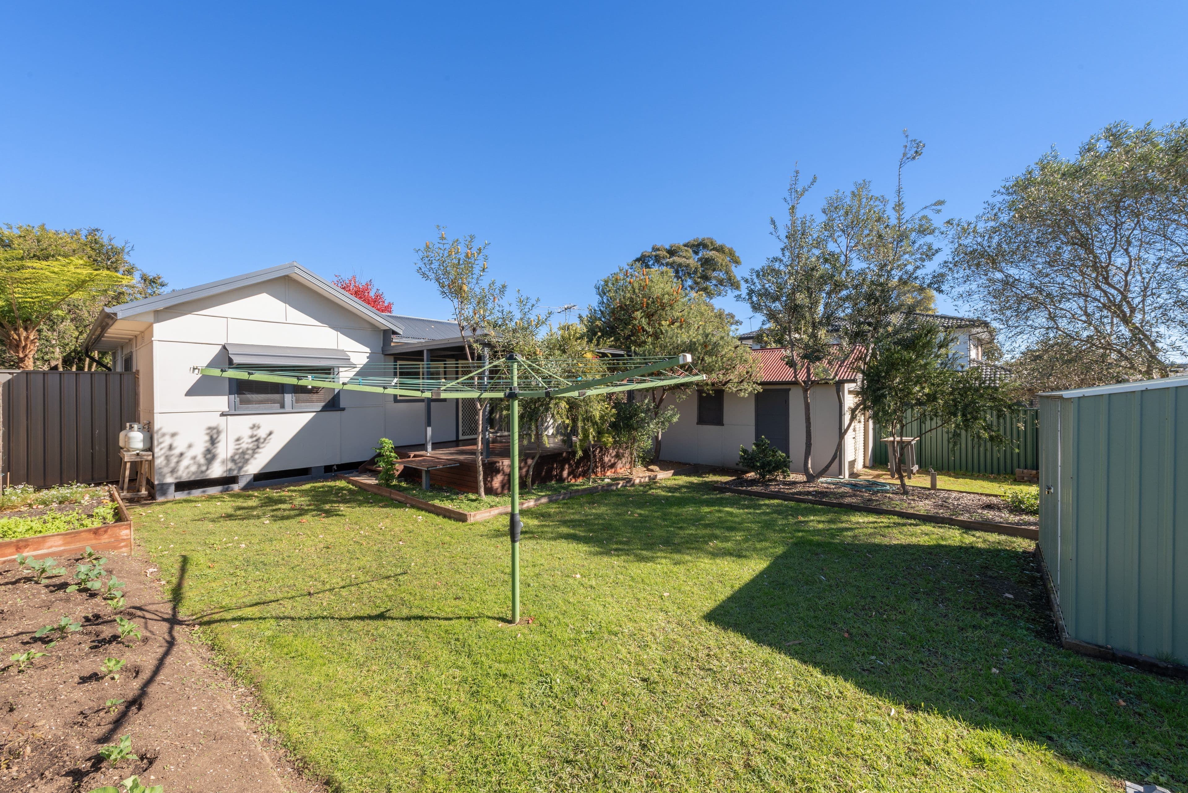 4 Jaclyn Street, Ingleburn NSW 2565, Ingleburn - Thumbnail 8