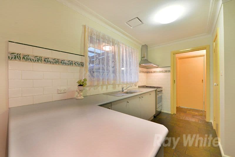 18 Mitchell Avenue, BORONIA VIC 3155, Boronia - Thumbnail 3