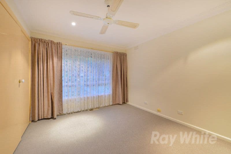 18 Mitchell Avenue, BORONIA VIC 3155, Boronia - Thumbnail 4