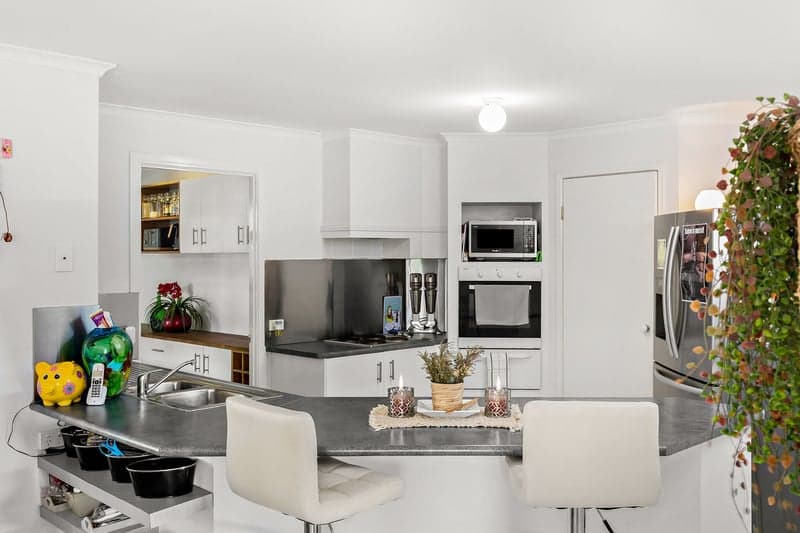 4 High Peak Crescent, Springfield - Thumbnail 7