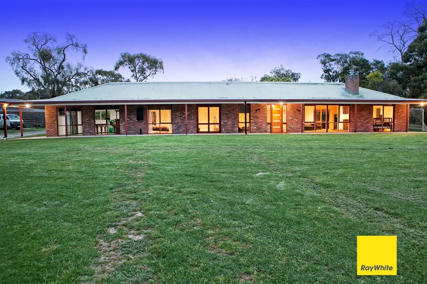 33 Grassmere Road, Langwarrin VIC 3910, Langwarrin - Thumbnail 2