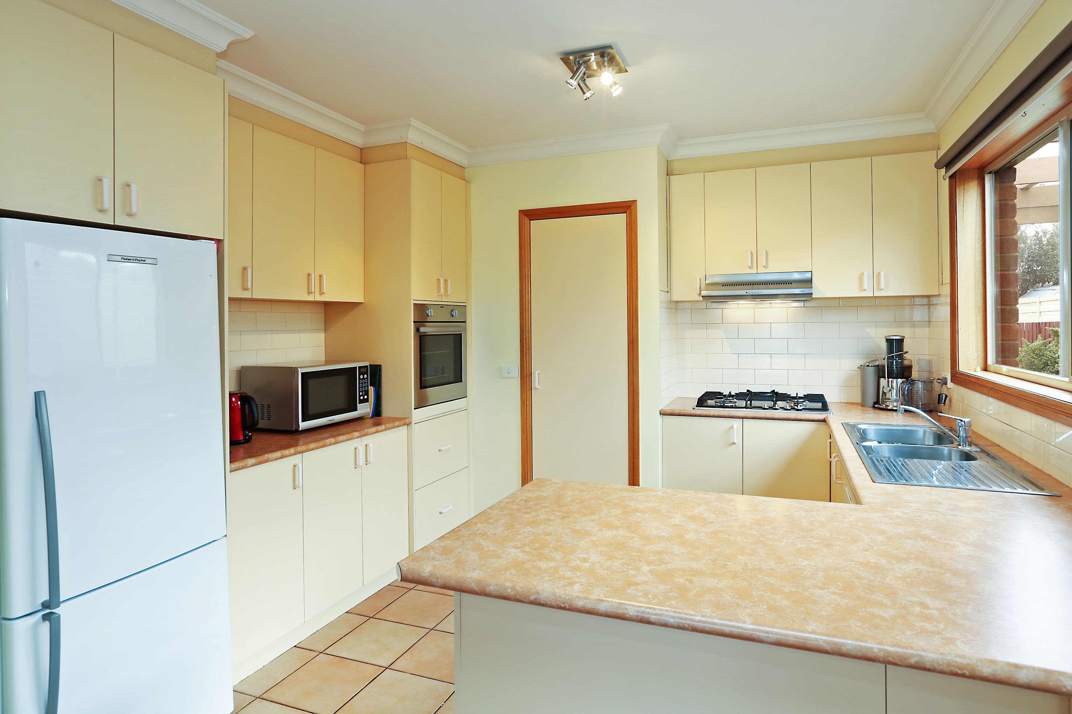72 Forest Road South, Lara VIC 3212, Lara - Thumbnail 2