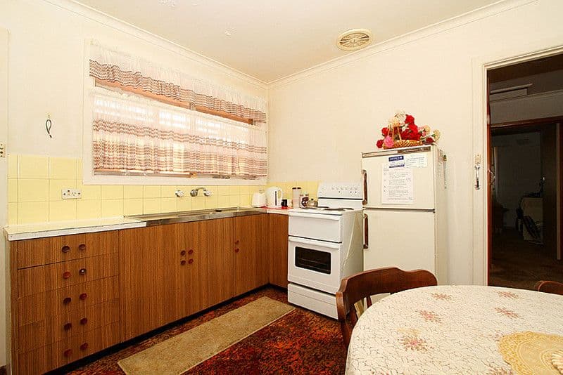 62 Pine Street, RESERVOIR VIC 3073, Reservoir - Thumbnail 5