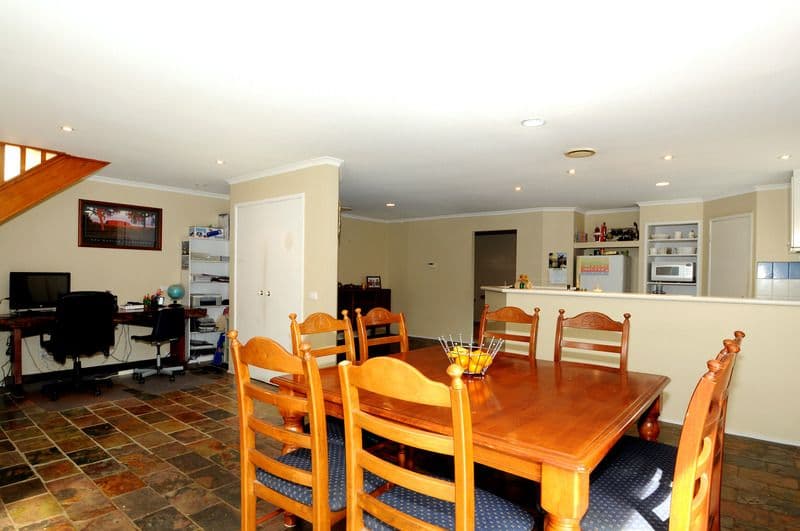 13 Wildoer Drive, ASPENDALE GARDENS VIC 3195, Aspendale Gardens - Thumbnail 3