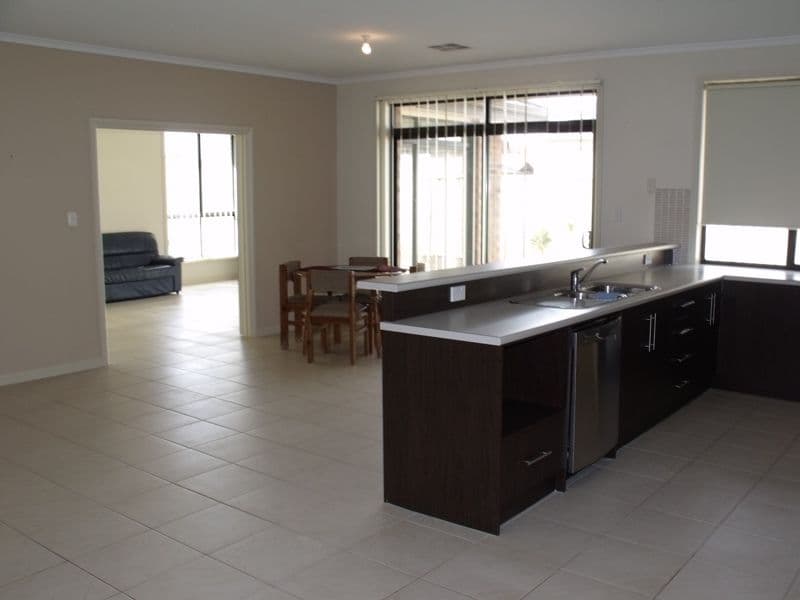 25 Davalan Drive, MUNNO PARA WEST SA 5115, Munno Para West - Thumbnail 6