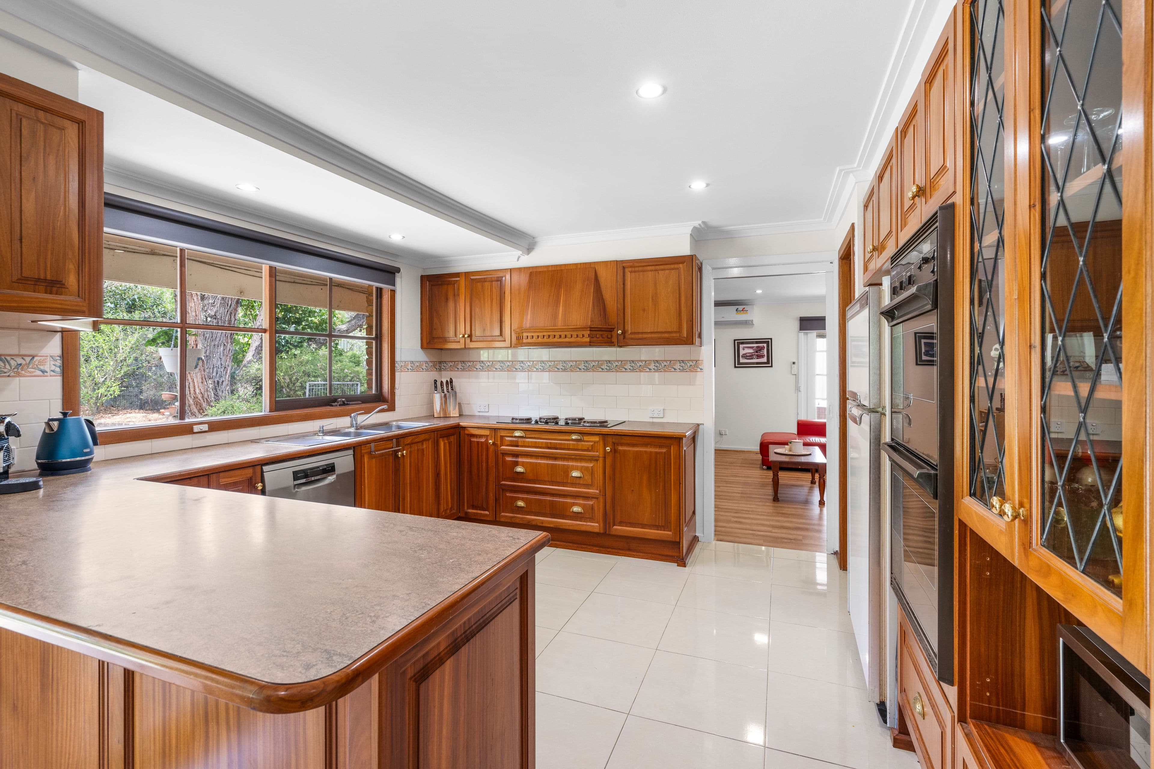 5 Orsova Close, Eltham North VIC 3095, Eltham North - Thumbnail 4