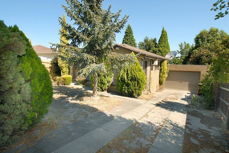 25 Robert Molyneux Avenue, ENDEAVOUR HILLS VIC 3802, Endeavour Hills - Image 1