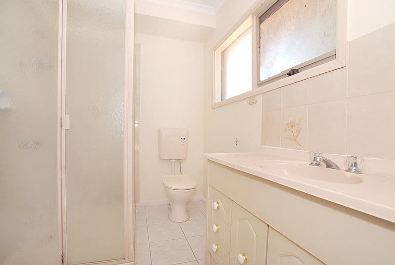 25 Robert Molyneux Avenue, ENDEAVOUR HILLS VIC 3802, Endeavour Hills - Thumbnail 8