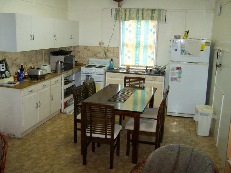 6 Large Street, EMU PARK QLD 4710, Emu Park - Thumbnail 2