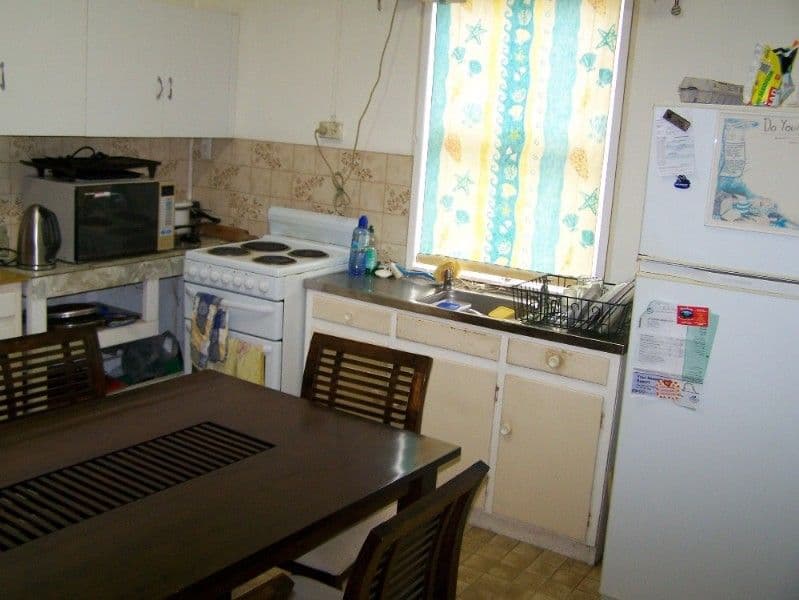 6 Large Street, EMU PARK QLD 4710, Emu Park - Thumbnail 3