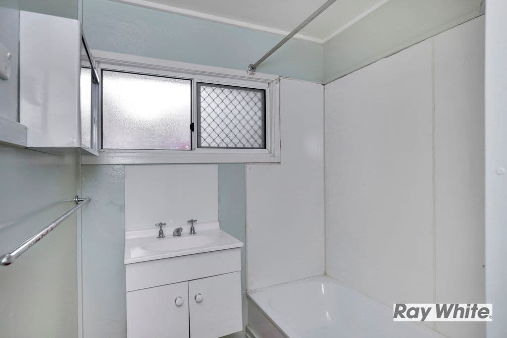 86 Sinclair Drive, Carole Park QLD 4300, Carole Park - Thumbnail 3