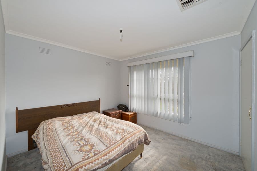 43 Wilson Road, MELTON SOUTH VIC 3338, Melton South - Thumbnail 6
