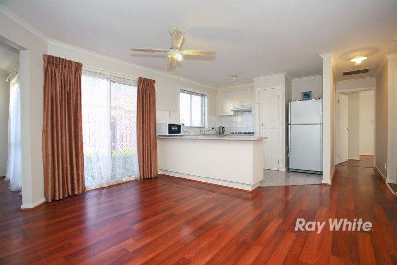 4 Nyah Place, CRANBOURNE VIC 3977, Cranbourne West - Thumbnail 2