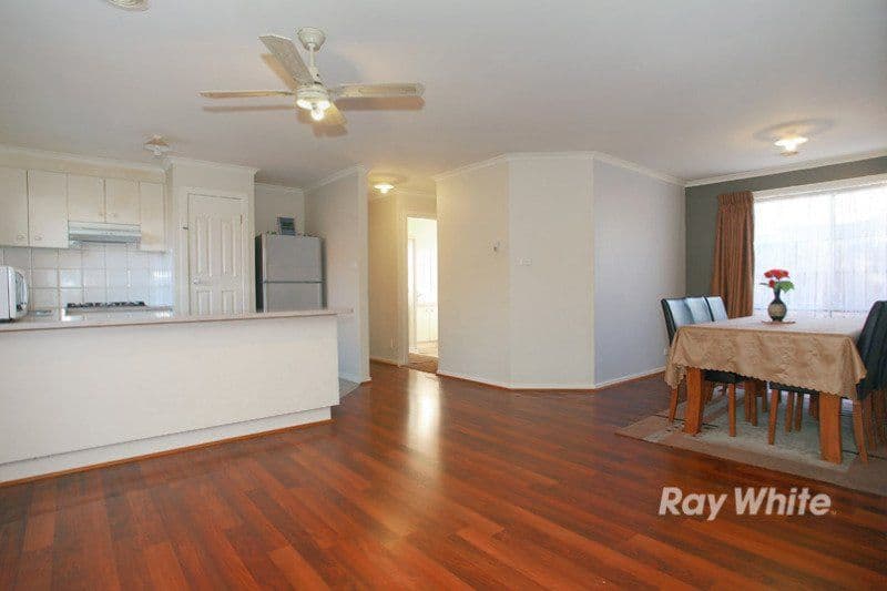 4 Nyah Place, CRANBOURNE VIC 3977, Cranbourne West - Thumbnail 7