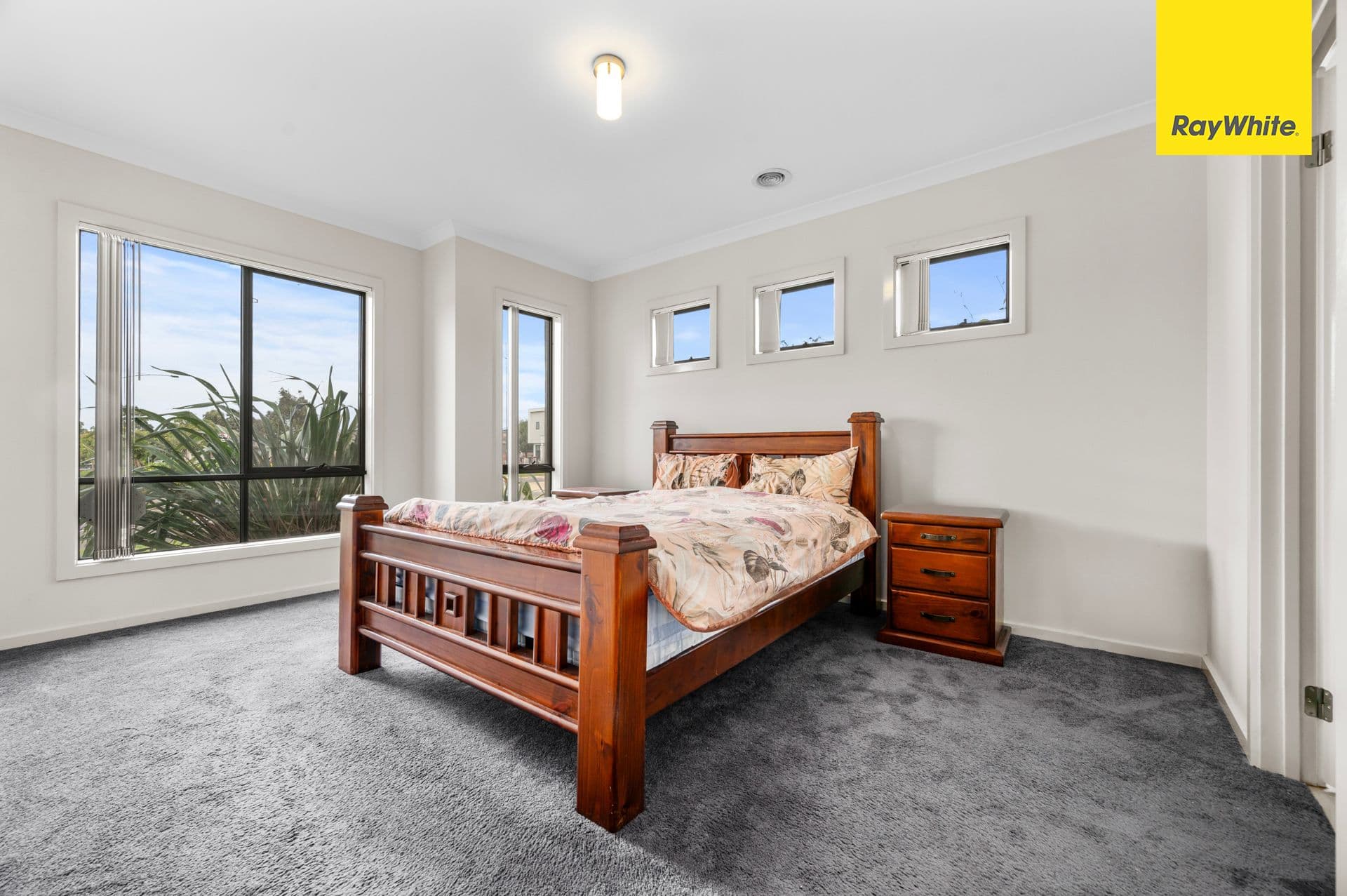 30 Foyle Crescent, WEIR VIEWS VIC 3338, Weir Views - Thumbnail 2