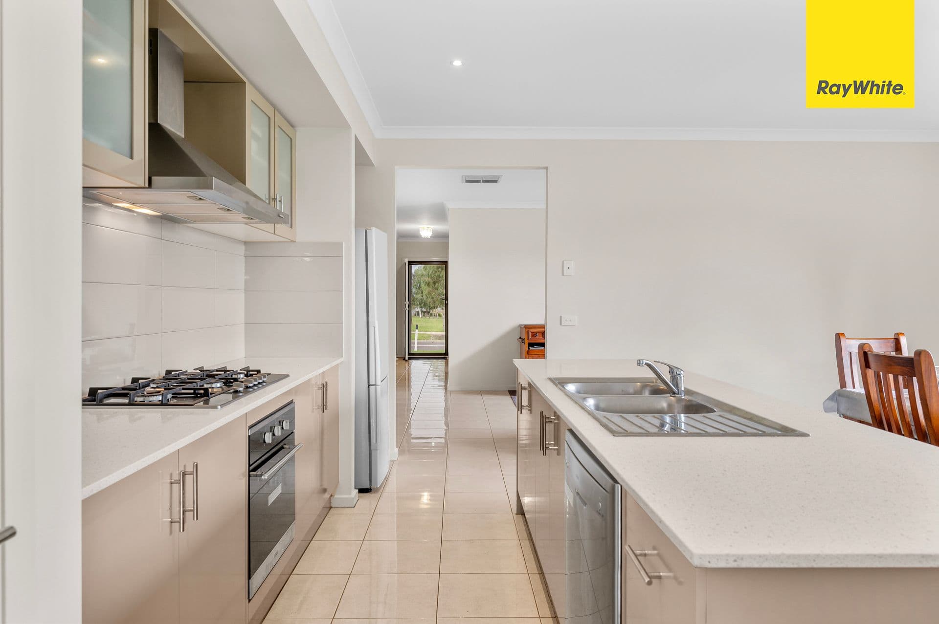 30 Foyle Crescent, WEIR VIEWS VIC 3338, Weir Views - Thumbnail 6