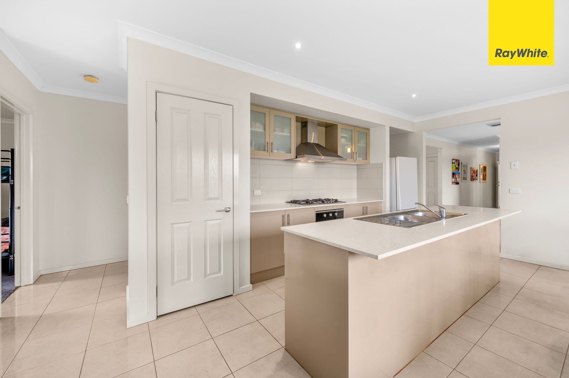 30 Foyle Crescent, WEIR VIEWS VIC 3338, Weir Views - Thumbnail 7