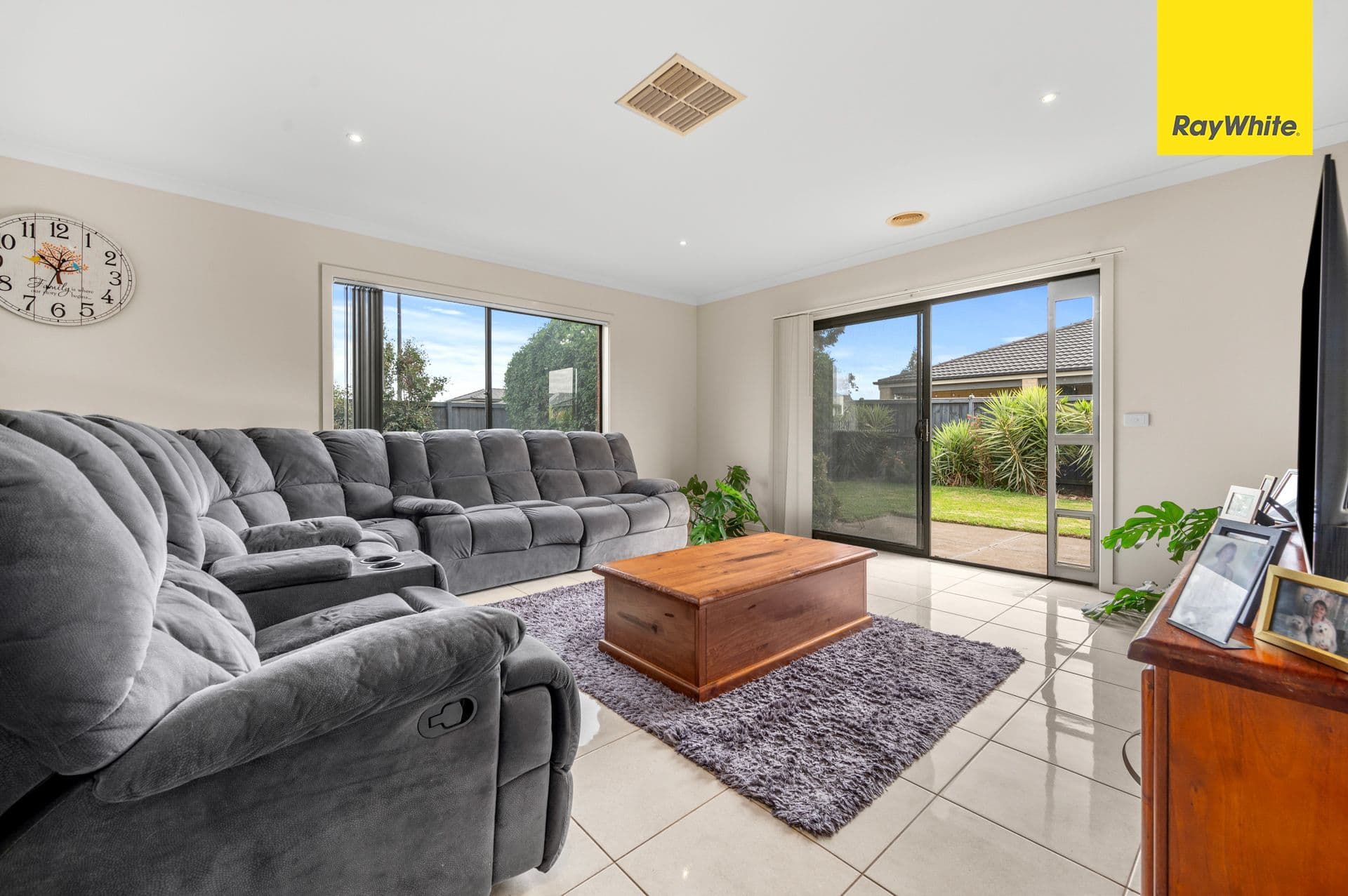 30 Foyle Crescent, WEIR VIEWS VIC 3338, Weir Views - Thumbnail 8