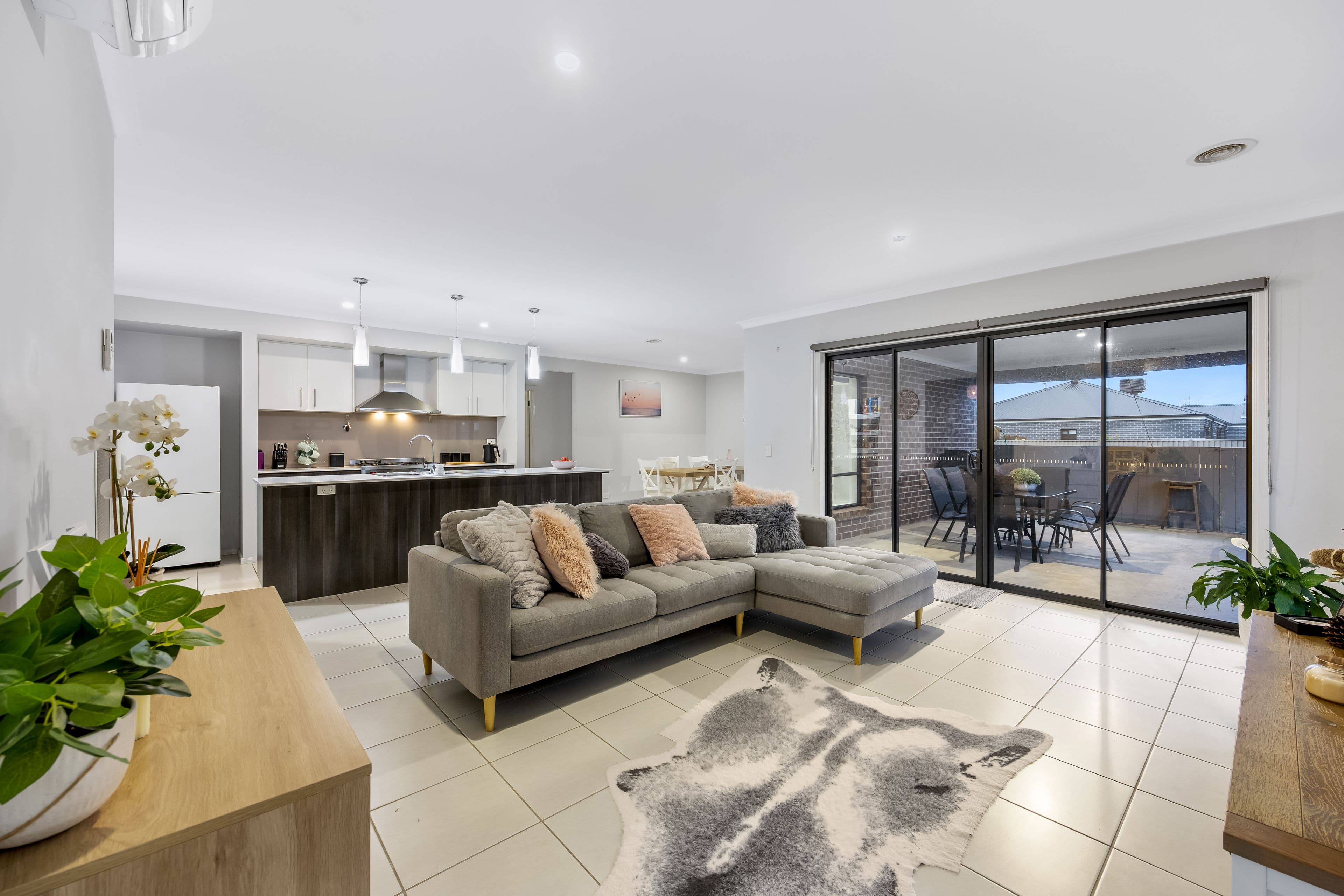 12 Carrum Street, Alfredton VIC 3350, Alfredton - Thumbnail 4