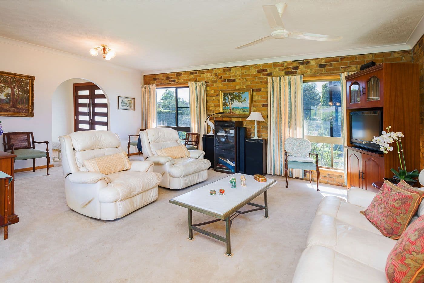 34 Tradewinds Avenue, Paradise Point QLD 4216, Paradise Point - Thumbnail 4