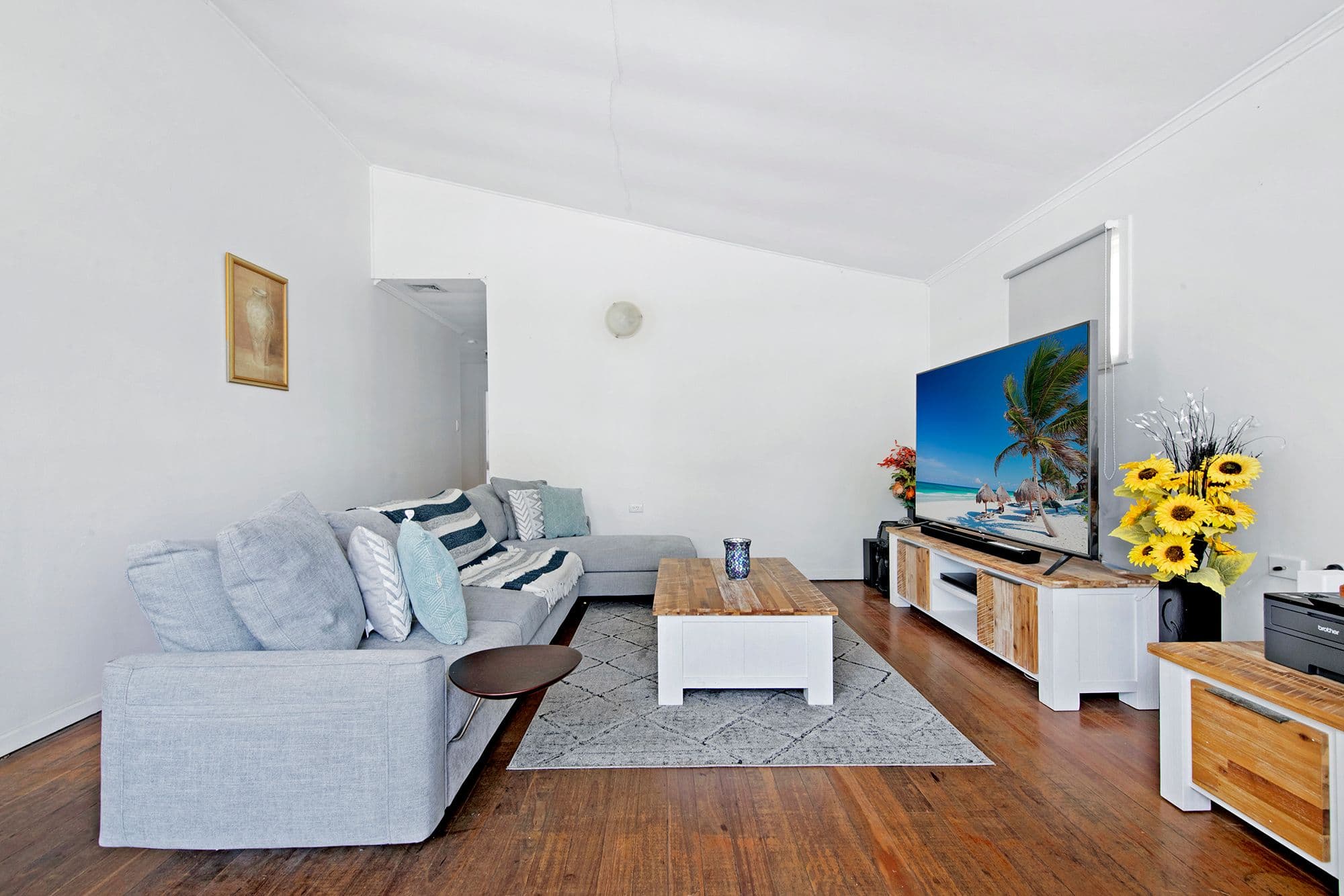 7 Hythe Street, Miami QLD 4220, Miami - Thumbnail 2