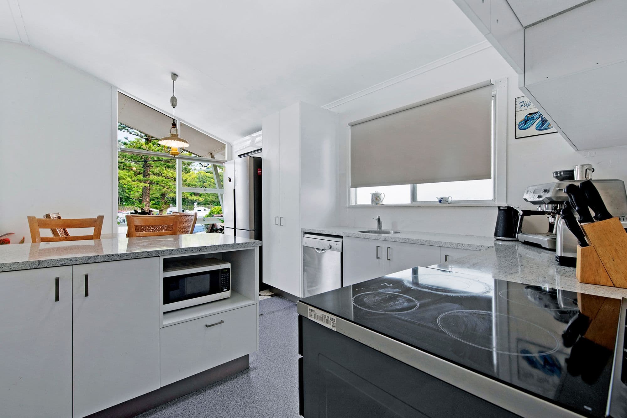7 Hythe Street, Miami QLD 4220, Miami - Thumbnail 5