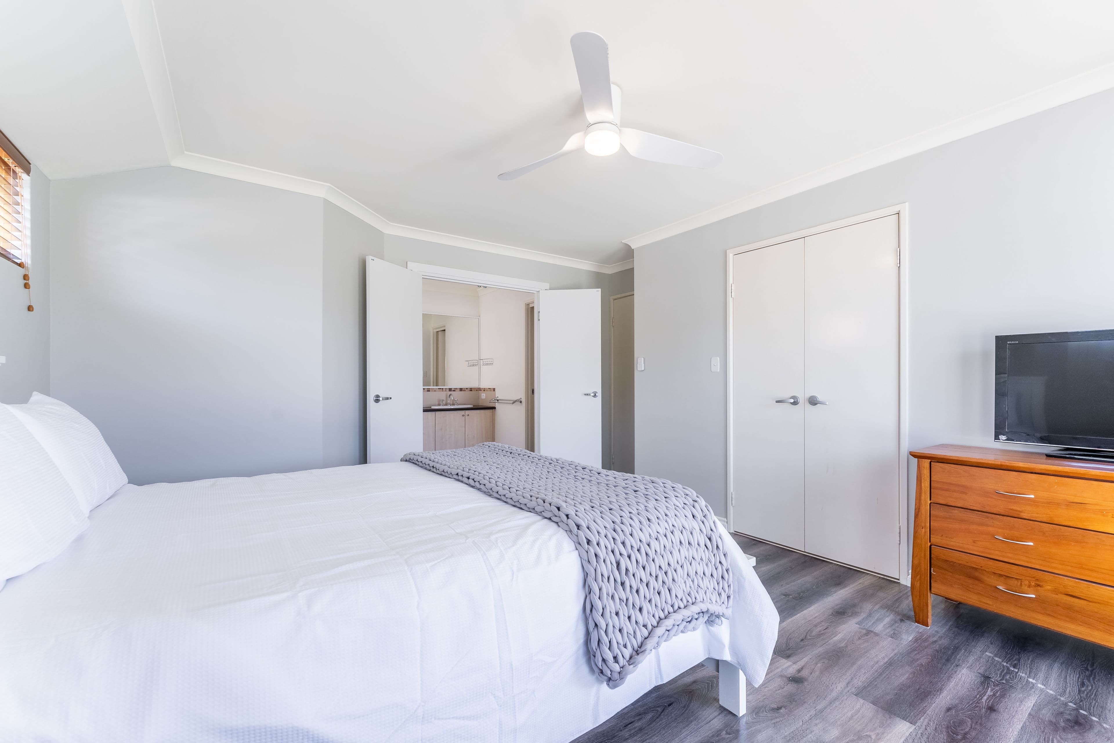 4 Renmark Court, Baldivis WA 6171, Baldivis - Thumbnail 6