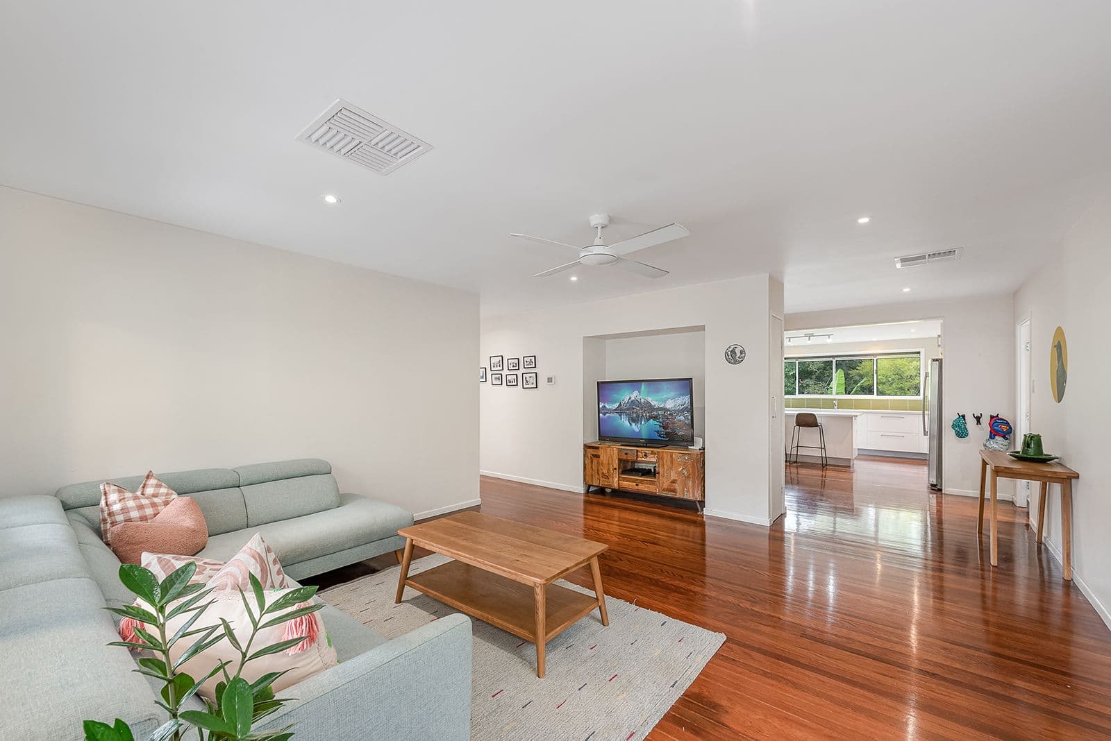 51 Aberfoyle Street, Kenmore QLD 4069, Kenmore - Thumbnail 3
