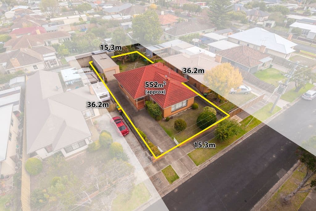 38 Powlett Street, Sunbury - Thumbnail 2