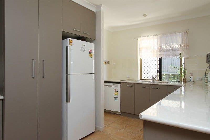 18 Victor Avenue, GLENELLA QLD 4740, Glenella - Thumbnail 5