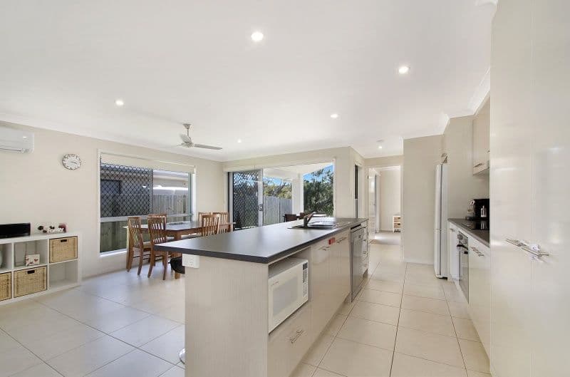 39 Gainsborough Crescent, PEREGIAN SPRINGS QLD 4573, Peregian Springs - Thumbnail 3