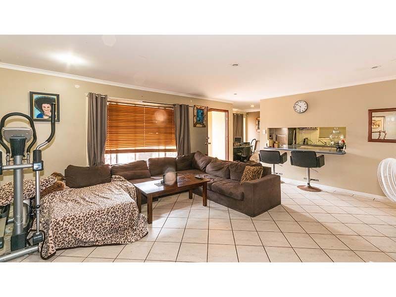 10 Vespa Crescent, Surfers Paradise QLD 4217, Surfers Paradise - Thumbnail 6